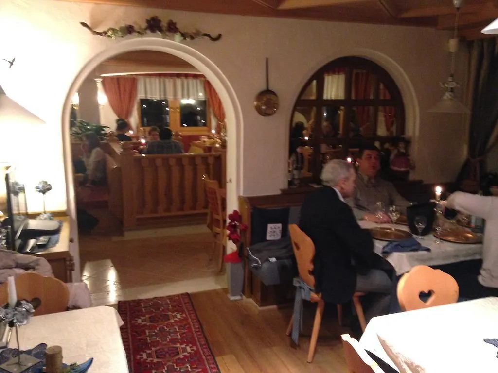 Hotel Adriana Alleghe 3*,