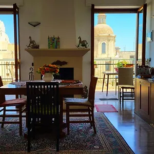 Attico Barocco Couette-café